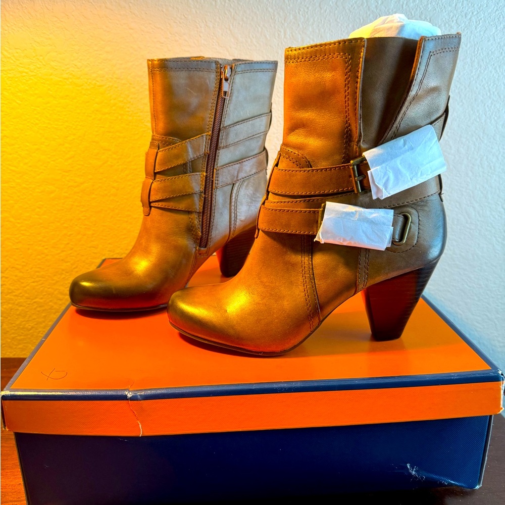 Arturo Chiang Velma Ankle Boot Vintage Cognac